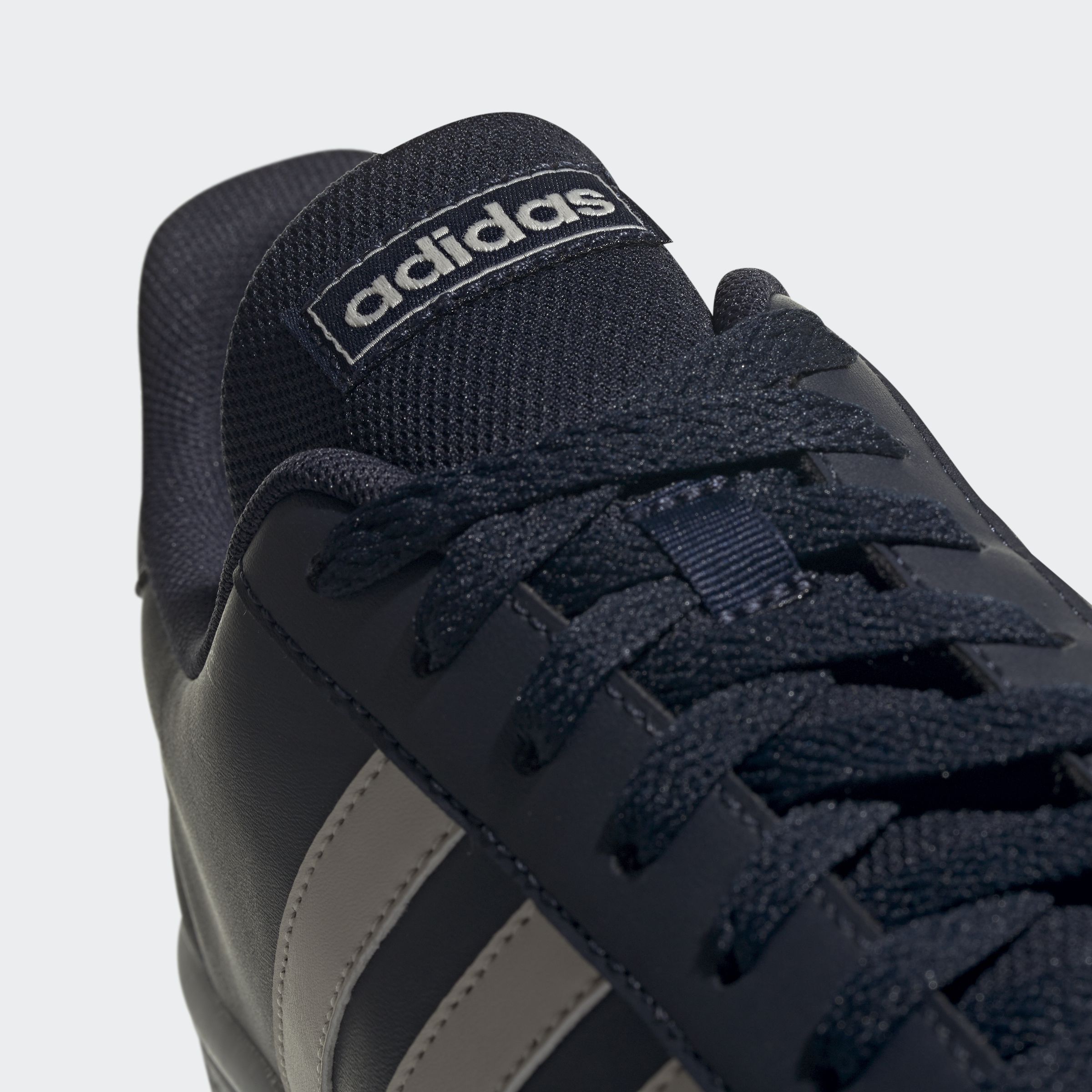  Чоловічі кросівки Adidas Grand Court Base EE7906_image_6
