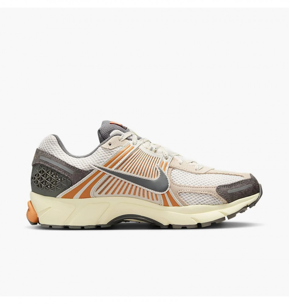 Кросівки чоловічі Nike Zoom Vomero 5 IB7469-030_image_1