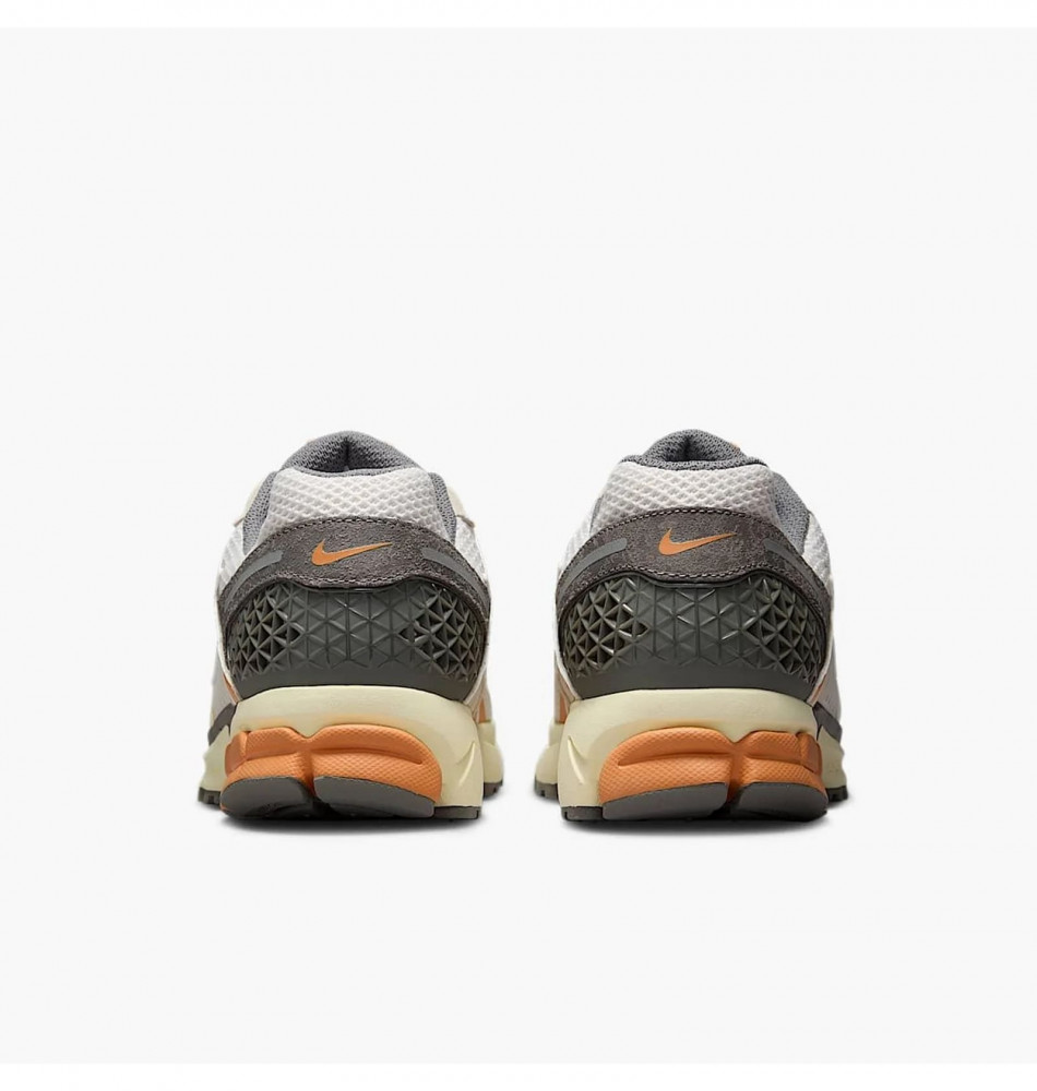 Кросівки чоловічі Nike Zoom Vomero 5 IB7469-030_image_7