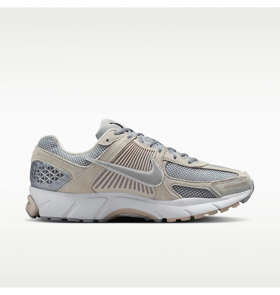 Кросівки унісекс Nike Zoom Vomero 5 HF1553-101_image_1
