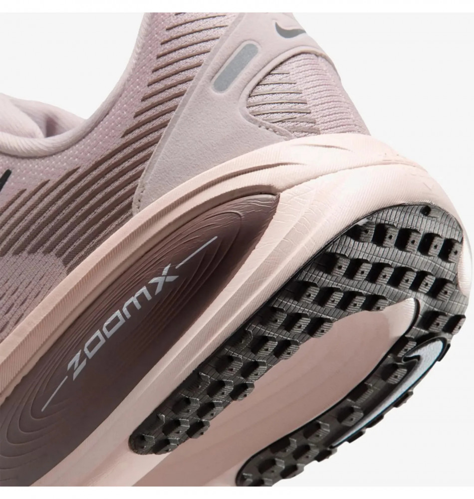 Жіночі кросівки Nike W Vomero 18 HM6804-607_image_6