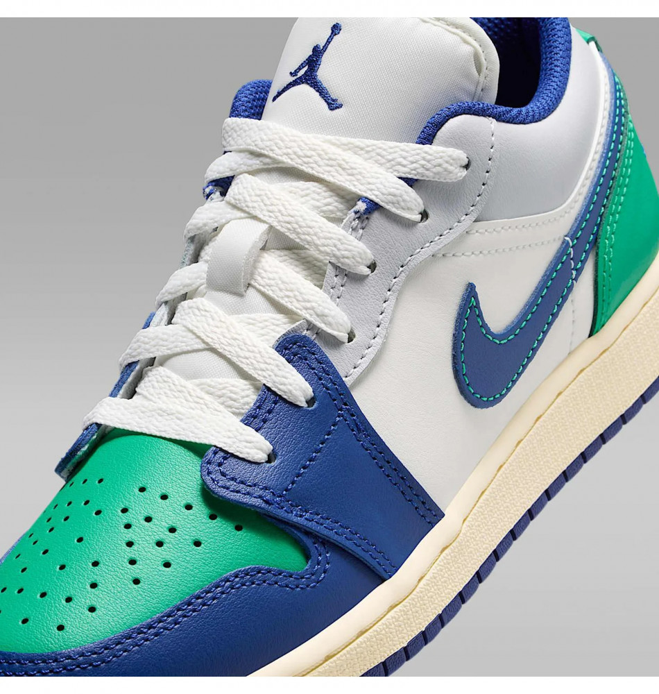 Кросівки підліткові Air Jordan 1 Low 553560-147_image_6