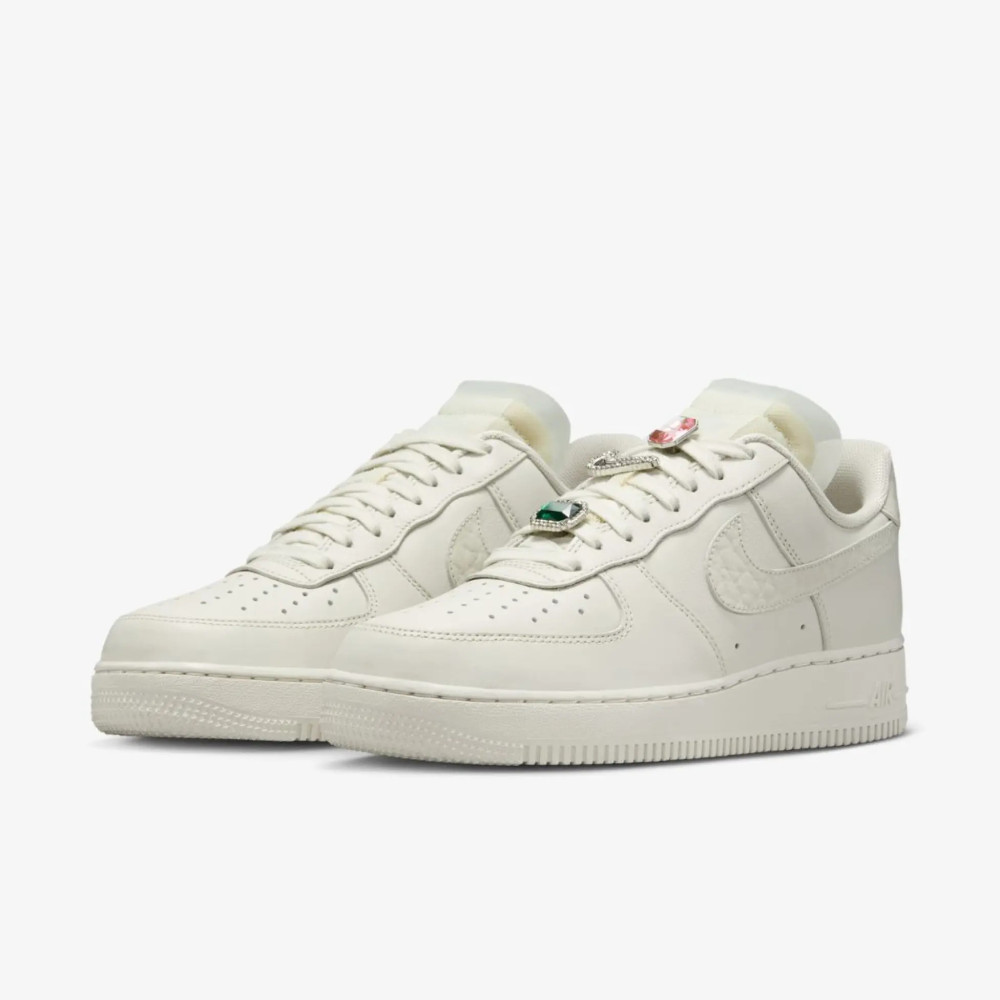 Жіночі кросівки Nike Air Force 1 Lo Prm DN5463-001_image_7