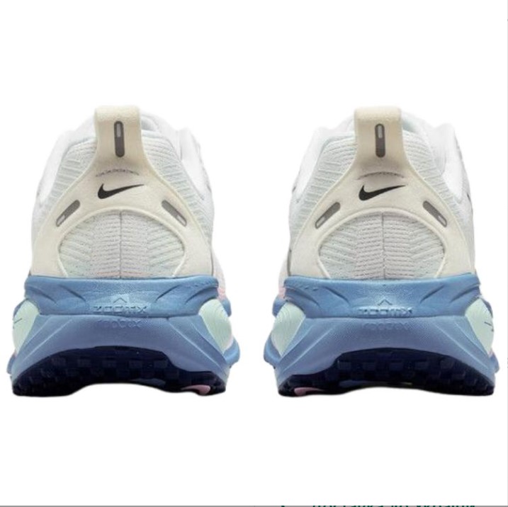 Жіночі кросівки Nike W Vomero 18 HM6804-115_image_3