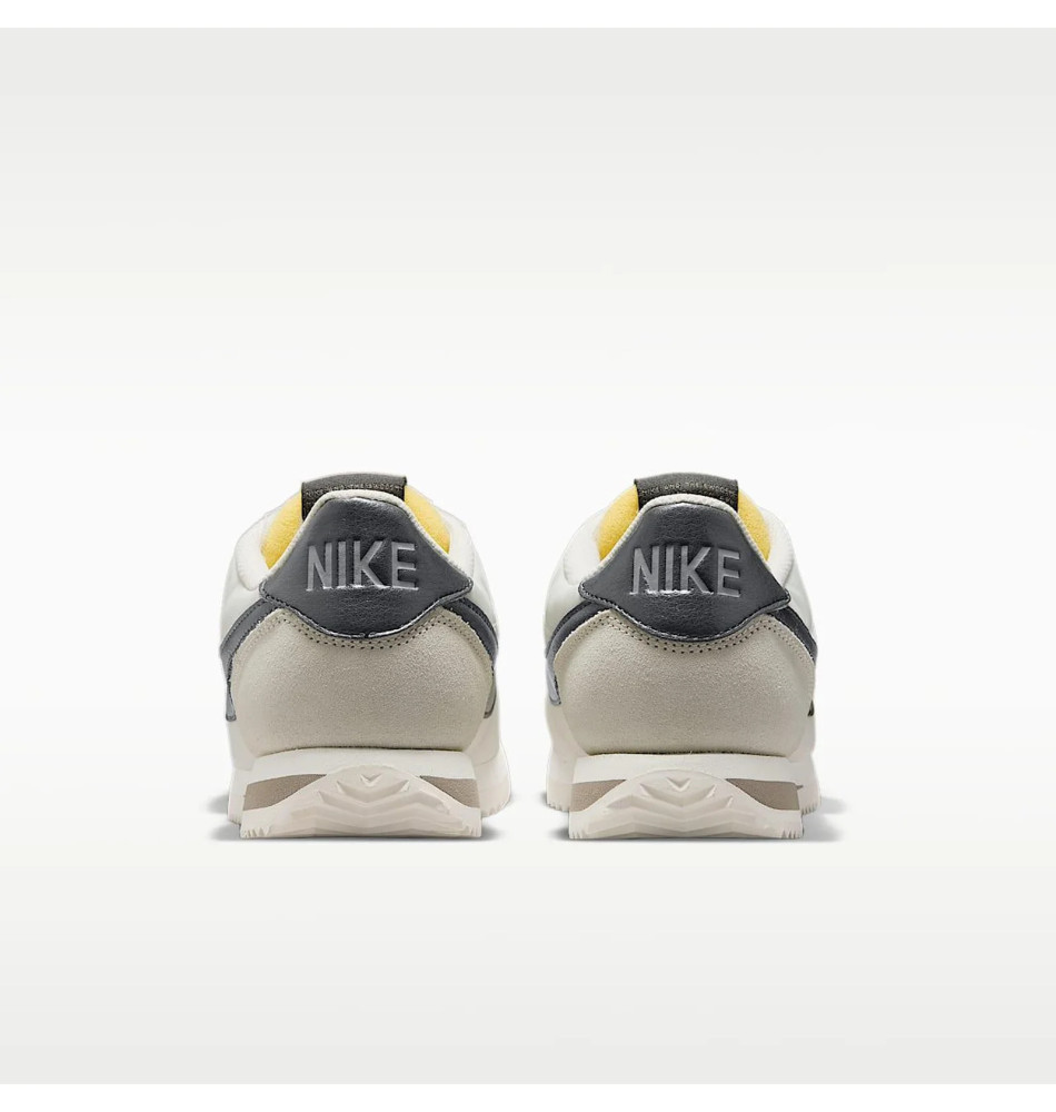 Жіночі кросівки Nike Wmns Cortez IU7556-030_image_7