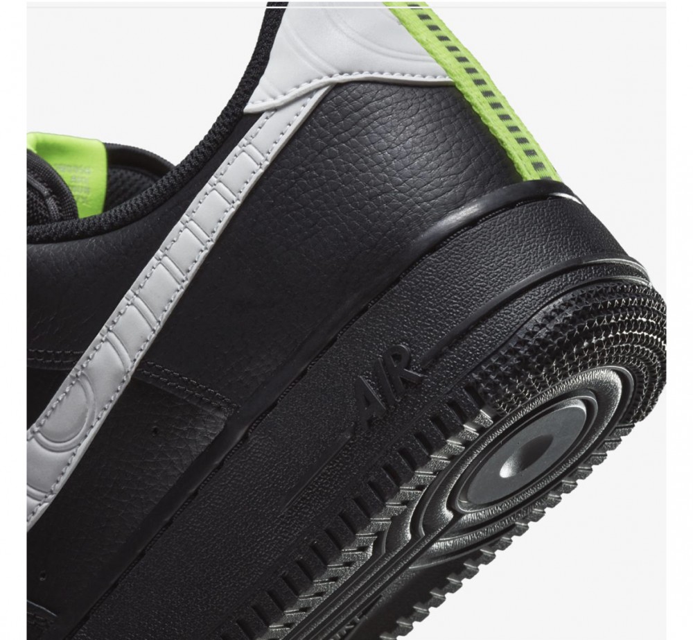 Чоловічі кросівки Nike Air Force 1 DO6394-001_image_3