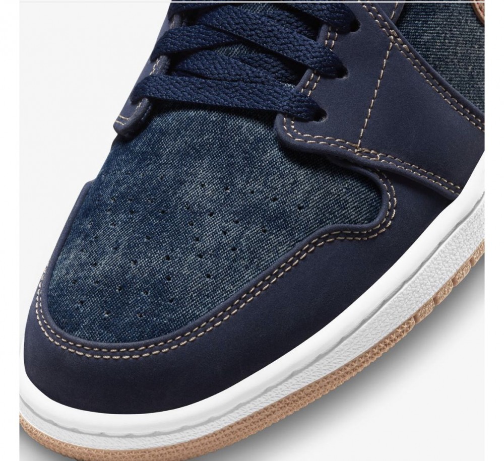 Кросівки Air Jordan 1 Low SE DH1259-400_image_4