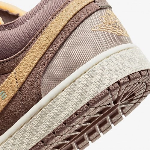 Кросівки Air Jordan 1 Low Se Craft DN1635-200_image_5