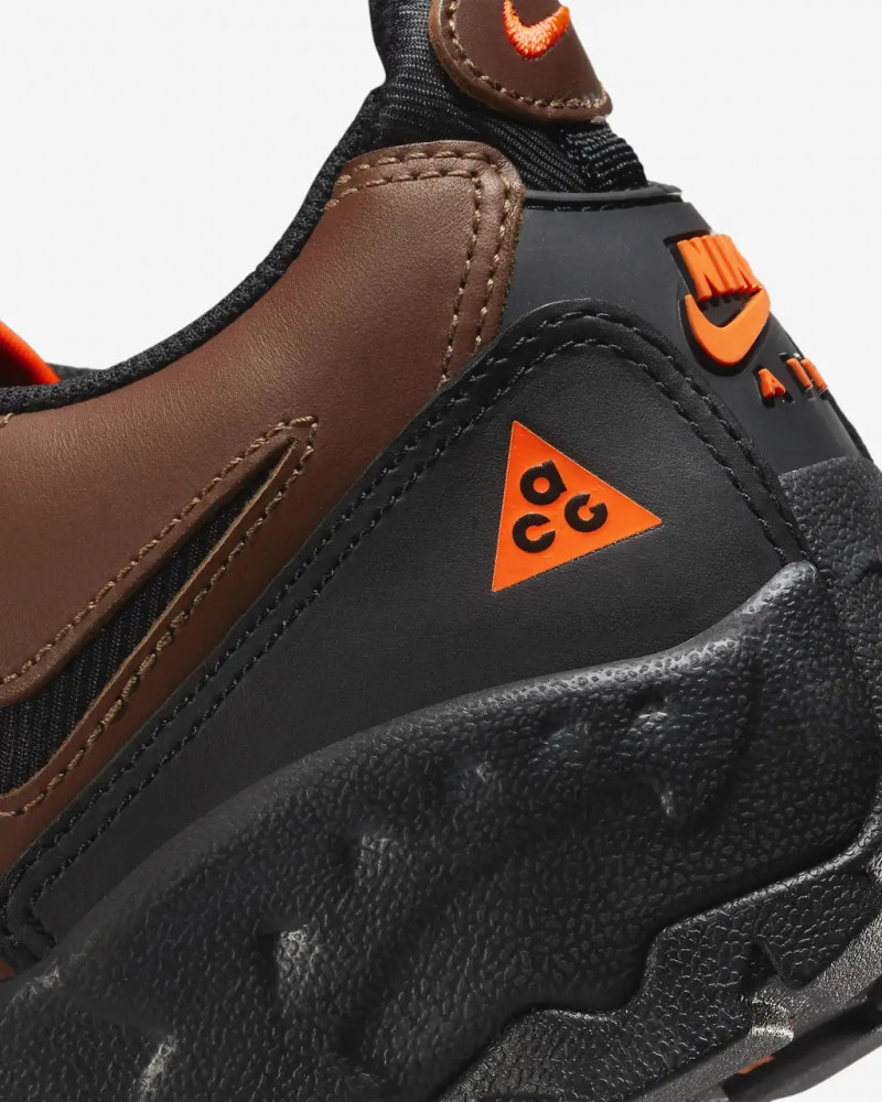 Кросівки чоловічі Nike Acg Air Mada DO9332-200_image_4