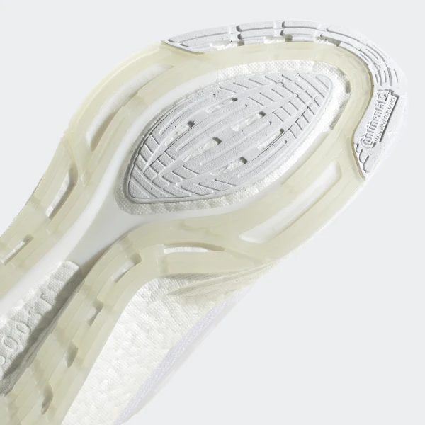Кросівки Adidas Ultraboost 22 Performance GX5459_image_4