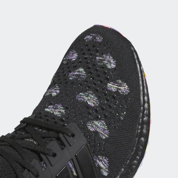 Чоловічі кросівки adidas UltraBoost DNA Valentine's Day HQ6174_image_4