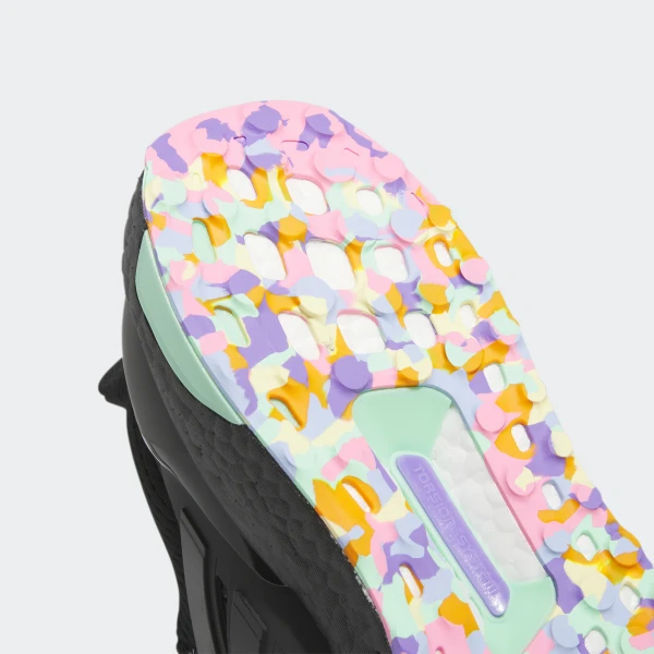 Чоловічі кросівки adidas UltraBoost DNA Valentine's Day HQ6174_image_5