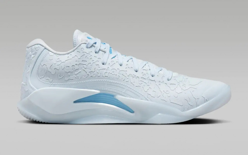 Кросівки Nike Jordan Zion 3 Light DR0675-400_image_1
