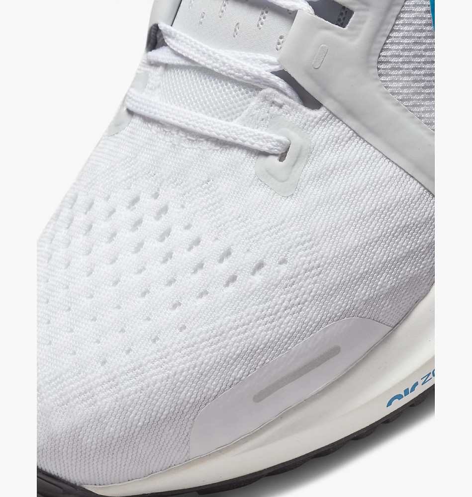 Кросівки Nike Air Zoom Vomero 16 DA7245-101_image_4
