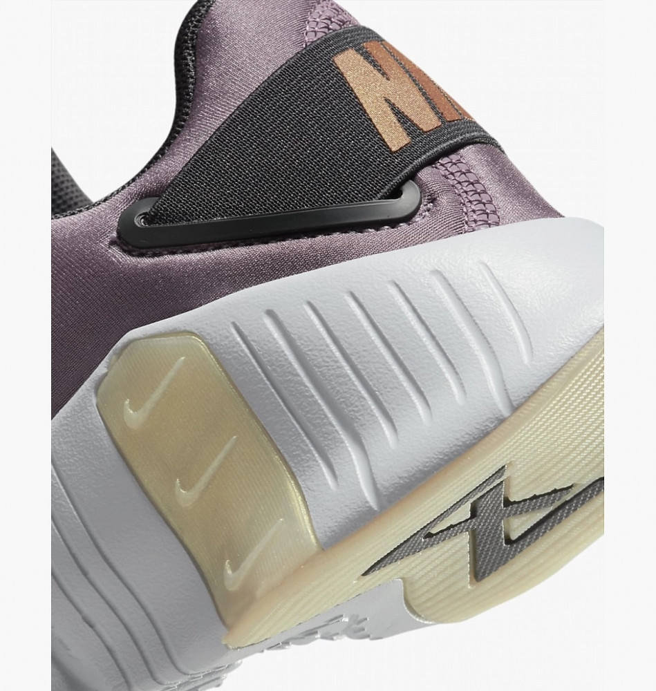 Кросівки жіночі Nike Free Metcon 4 Premium DQ4678-500_image_4