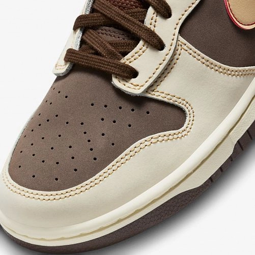 Кросівки Nike Dunk HI Retro SE FB8892-200_image_5