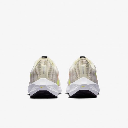 Кросівки Nike Pegasus 40 DV3853-101_image_4