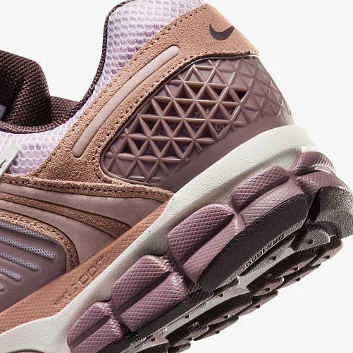 Кросівки унісекс Nike Zoom Vomero 5 HF1553-200_image_6