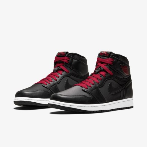 Чоловічі кросівки Nike Air Jordan 1 Retro High OG Black Satin 555088-060_image_1