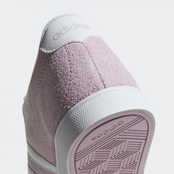Женские кроссовки Adidas Courtset F35770