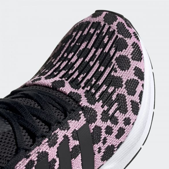 Жіночі кросівки Adidas Swift Run CG6142_image_5