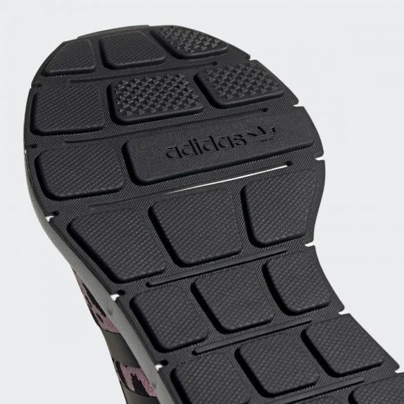 Жіночі кросівки Adidas Swift Run CG6142_image_8