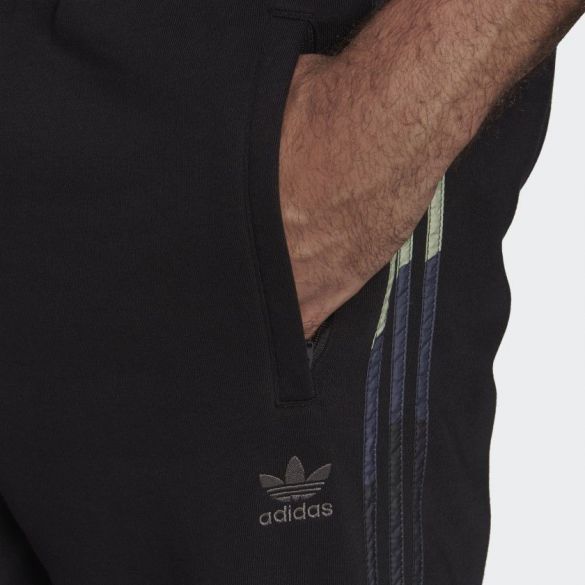 Брюки adidas Graphics Camo Originals HF4878_image_7