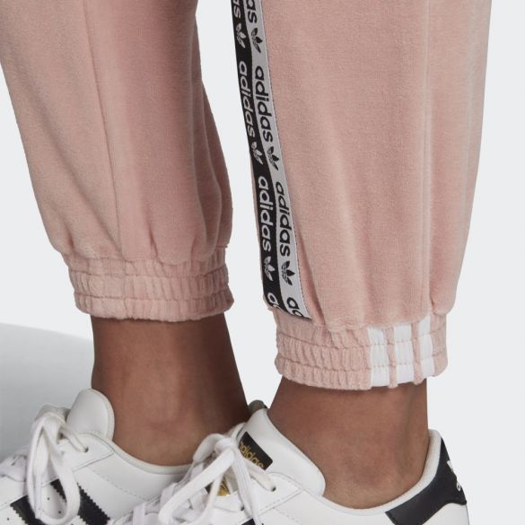 Жіночі брюки джоггер Adidas Cuffed Pants GI0982_image_6