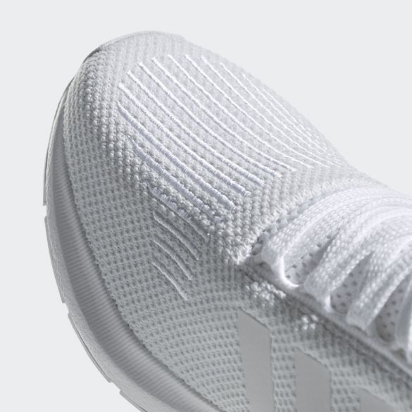 Жіночі кросівки Adidas Swift Run B37719_image_2