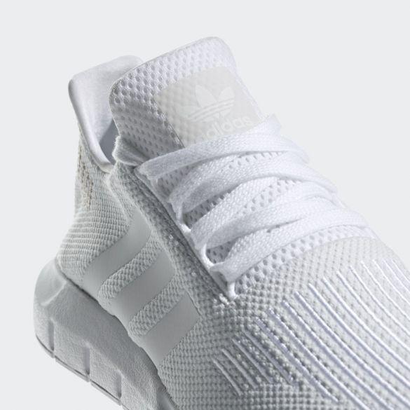 Жіночі кросівки Adidas Swift Run B37719_image_9