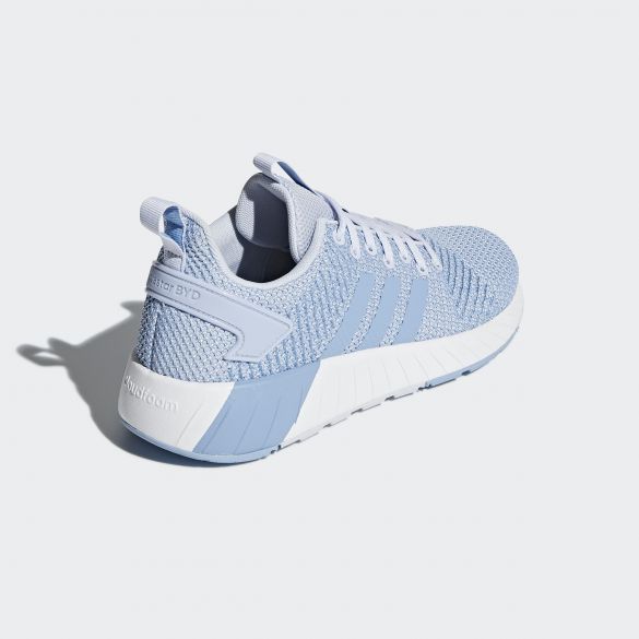 Женские кроссовки Adidas Neo Questar Byd W DB1689