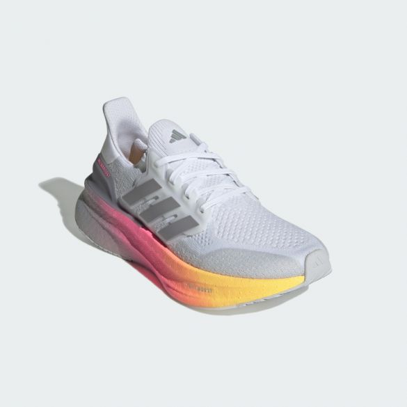 Жіночі кросівки Adidas Ultraboost 5 ID8840_image_4