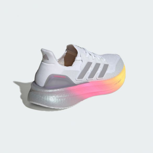 Жіночі кросівки Adidas Ultraboost 5 ID8840_image_9