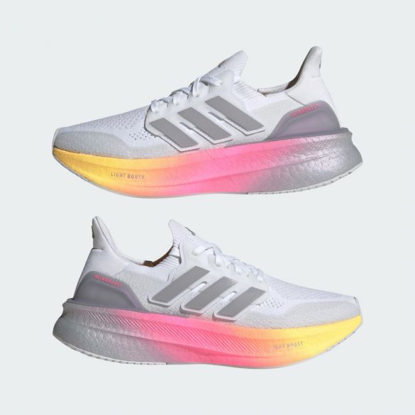 Жіночі кросівки Adidas Ultraboost 5 ID8840_image_8