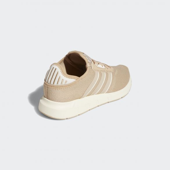 Жіночі кросівки Adidas Swift Run X FY2143_image_4