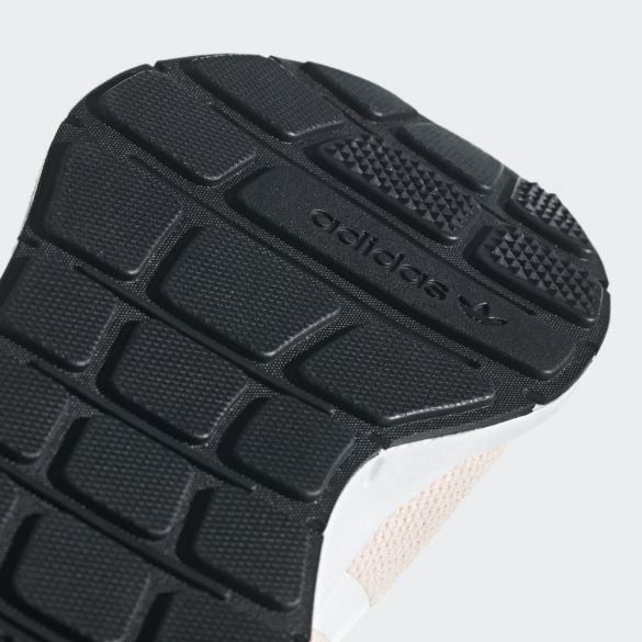 Жіночі кросівки Adidas Swift Run B37681_image_8