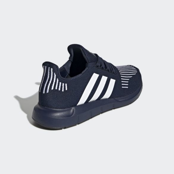 Чоловічі Кросівки Adidas Swift Run EE4445_image_9