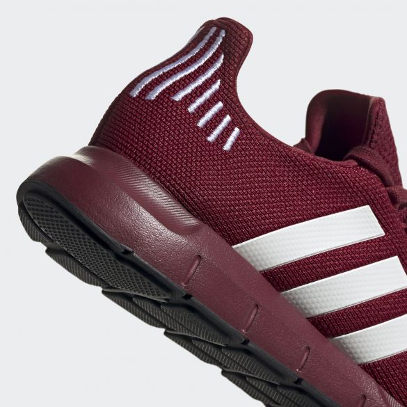 Чоловічі кросівки Adidas Swift Run EE4446_image_4