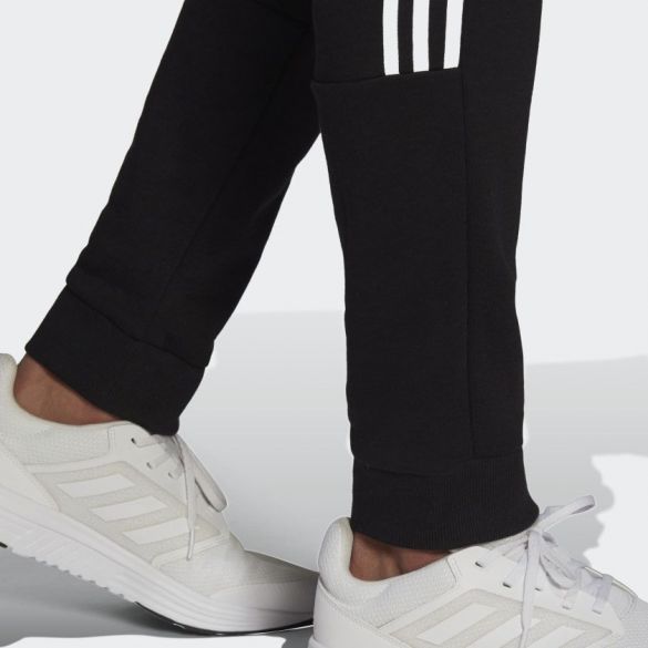 Чоловічі штани Adidas Essentials Fleece Tapered Cuff 3-Stripes GK8967_image_4