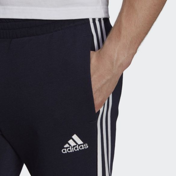 Чоловічі штани Adidas Essentials Fleece Tapered Cuff 3-Stripes GK8977_image_4