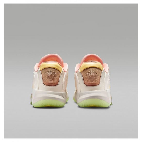 Кросівки  Air Jordan Luka 4 IO0202-100_image_3