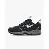 Кросівки жіночі Nike Air Humaraschuh FB9982-001
