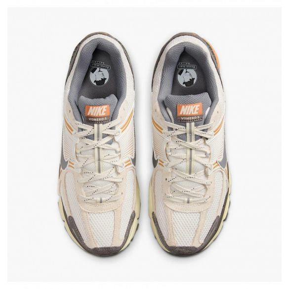 Кросівки чоловічі Nike Zoom Vomero 5 IB7469-030_image_4