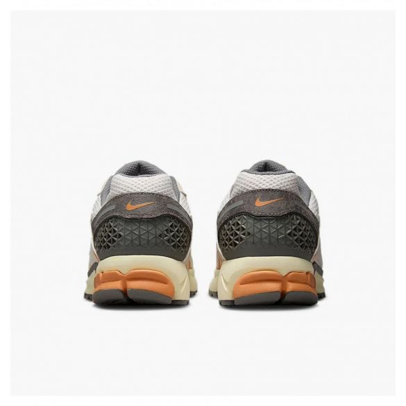 Кросівки чоловічі Nike Zoom Vomero 5 IB7469-030_image_7