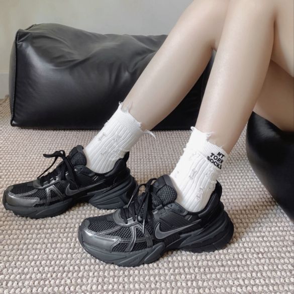 Жіночі кросівки Nike W V2K Run FD0736-001_image_5