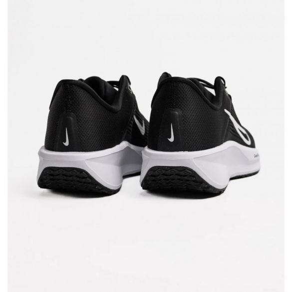 Жіночі кросівки Nike Quest 6 FD6034-001_image_4
