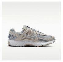 Кросівки унісекс Nike Zoom Vomero 5 HF1553-101_image_14