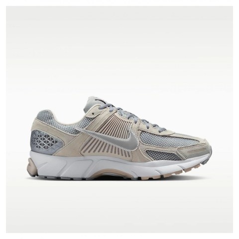 Кросівки унісекс Nike Zoom Vomero 5 HF1553-101_image_1
