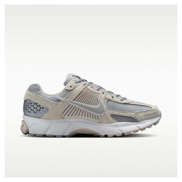 Кросівки унісекс Nike Zoom Vomero 5 HF1553-101_image_1