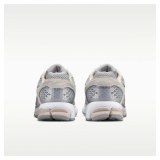 Кросівки унісекс Nike Zoom Vomero 5 HF1553-101_image_5